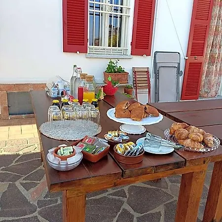 Alojamento de Acomodação e Pequeno-almoço La Mafalda In Oltrepo Codevilla